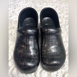 Dansko Professional Box Clogs
 Black With Iridescent Undertones 
Size 9
